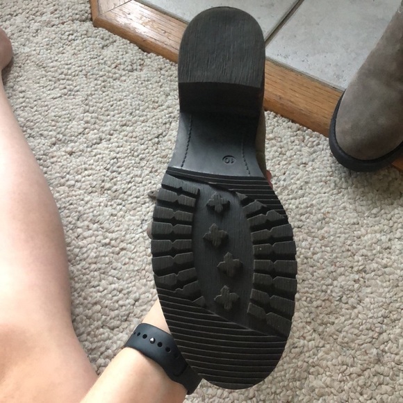 Vintage Foundry Co Size 10 Booties - Picture 3 of 4